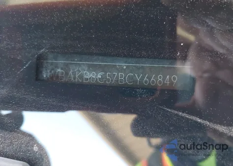 2011 BMW 750Li z USA, uszkodzony, nr VIN WBAKB8C57BCY66849